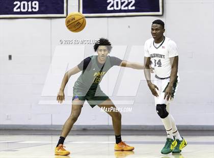 Thumbnail 3 in Fairmont Prep vs. Long Beach Poly photogallery.