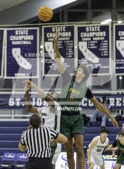 Thumbnail 2 in Fairmont Prep vs. Long Beach Poly photogallery.