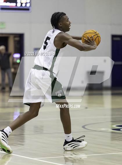 Thumbnail 3 in Fairmont Prep vs. Long Beach Poly photogallery.