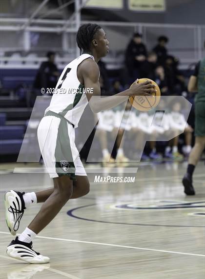 Thumbnail 3 in Fairmont Prep vs. Long Beach Poly photogallery.