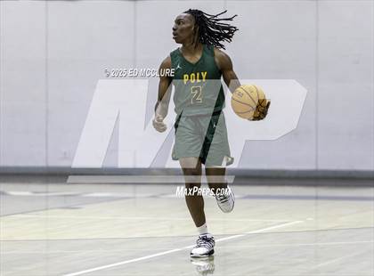 Thumbnail 2 in Fairmont Prep vs. Long Beach Poly photogallery.