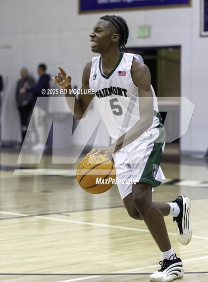 Thumbnail 1 in Fairmont Prep vs. Long Beach Poly photogallery.