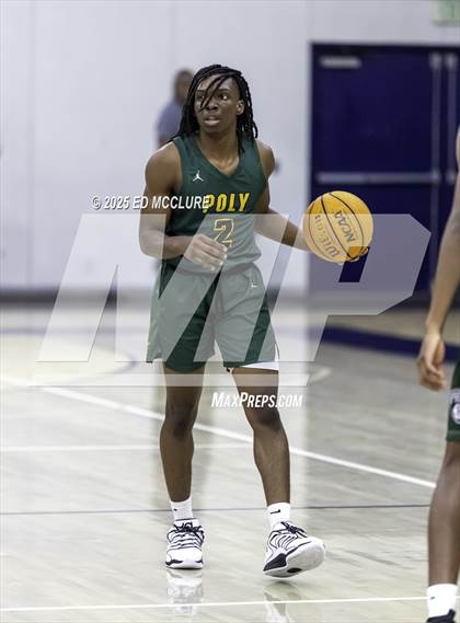 Thumbnail 2 in Fairmont Prep vs. Long Beach Poly photogallery.