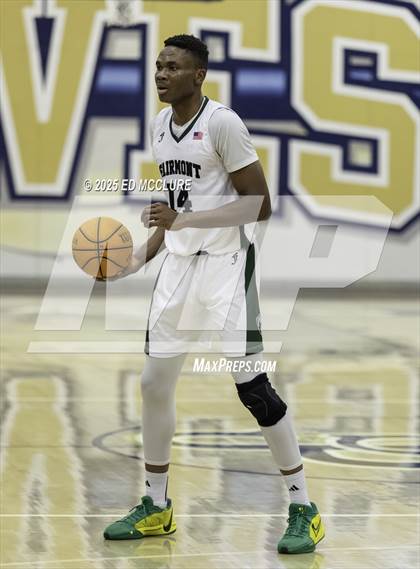 Thumbnail 2 in Fairmont Prep vs. Long Beach Poly photogallery.