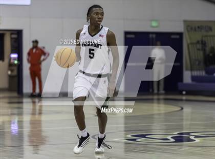Thumbnail 2 in Fairmont Prep vs. Long Beach Poly photogallery.