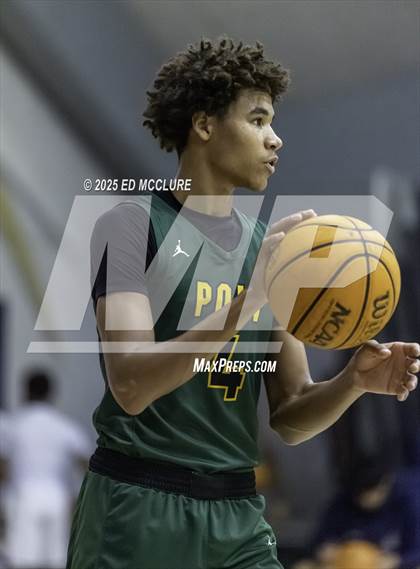 Thumbnail 2 in Fairmont Prep vs. Long Beach Poly photogallery.