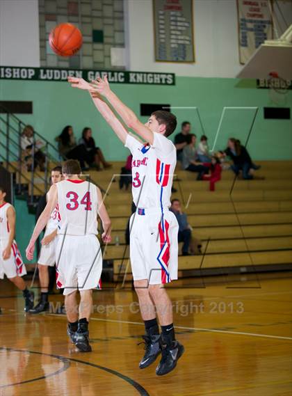 Thumbnail 2 in New Hartford vs. Syracuse Academy of Science photogallery.