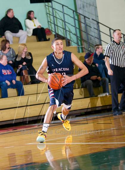 Thumbnail 1 in New Hartford vs. Syracuse Academy of Science photogallery.
