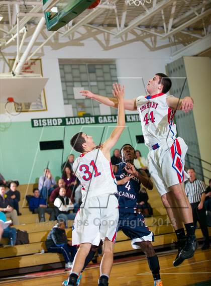 Thumbnail 3 in New Hartford vs. Syracuse Academy of Science photogallery.