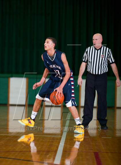 Thumbnail 2 in New Hartford vs. Syracuse Academy of Science photogallery.