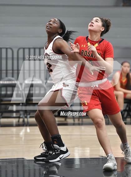 Thumbnail 2 in Etiwanda vs. Rosary Academy (Troy Classic) photogallery.