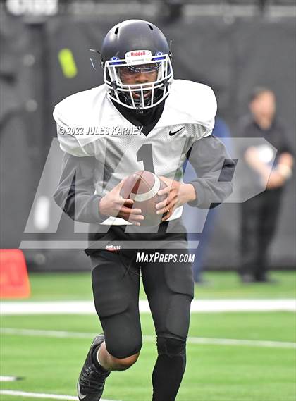 Thumbnail 1 in Spring Mountain vs Pahranagat (NIAA 1A State Final) photogallery.