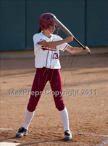 Thumbnail 3 in La Canada vs. Beaumont (CIF SS D5 Final) photogallery.