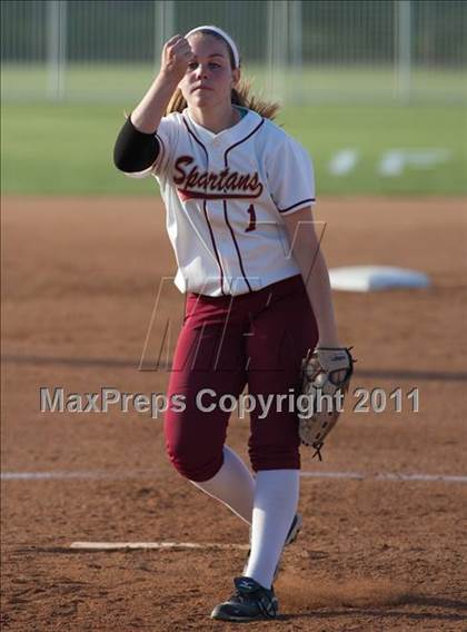 Thumbnail 1 in La Canada vs. Beaumont (CIF SS D5 Final) photogallery.