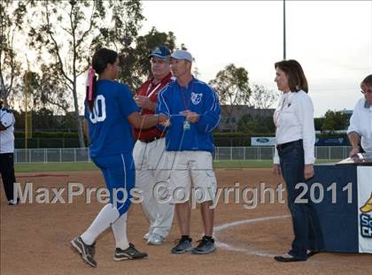 Thumbnail 2 in La Canada vs. Beaumont (CIF SS D5 Final) photogallery.