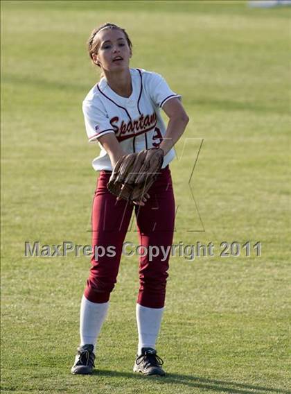 Thumbnail 1 in La Canada vs. Beaumont (CIF SS D5 Final) photogallery.