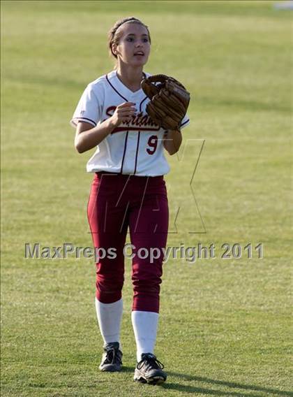 Thumbnail 3 in La Canada vs. Beaumont (CIF SS D5 Final) photogallery.