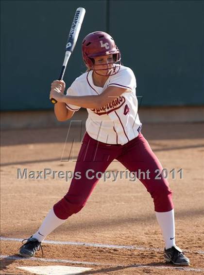 Thumbnail 1 in La Canada vs. Beaumont (CIF SS D5 Final) photogallery.