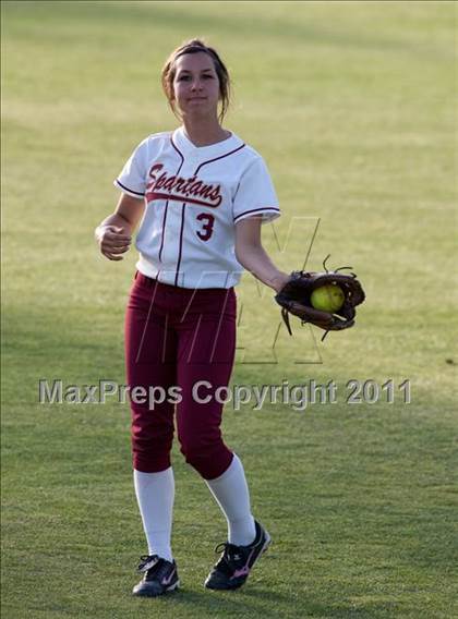 Thumbnail 1 in La Canada vs. Beaumont (CIF SS D5 Final) photogallery.