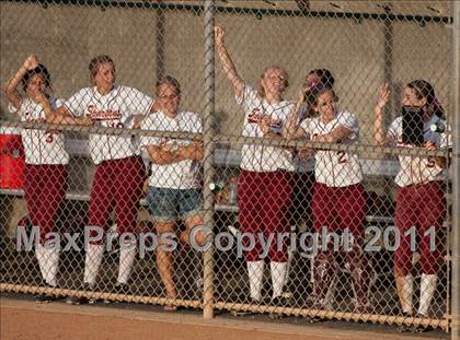 Thumbnail 3 in La Canada vs. Beaumont (CIF SS D5 Final) photogallery.
