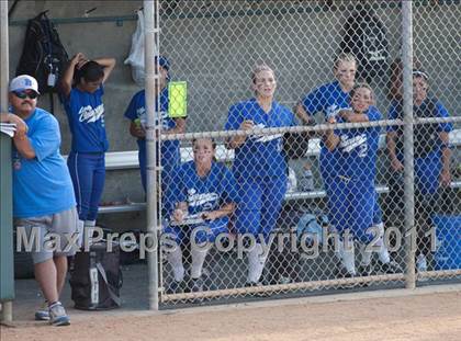 Thumbnail 3 in La Canada vs. Beaumont (CIF SS D5 Final) photogallery.