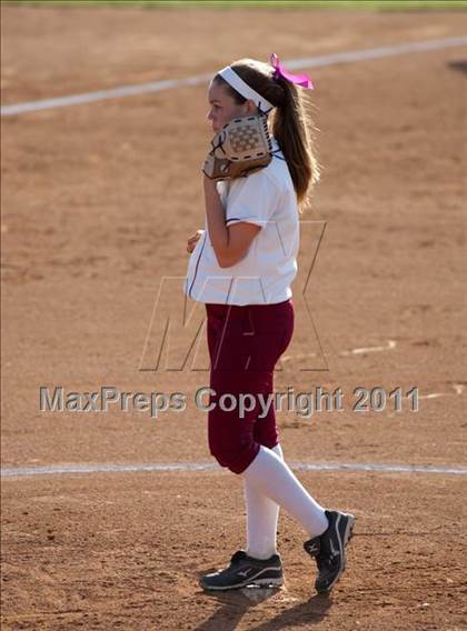 Thumbnail 1 in La Canada vs. Beaumont (CIF SS D5 Final) photogallery.