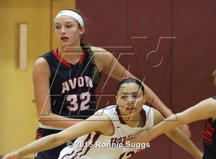 Thumbnail 2 in Windsor vs. Avon photogallery.