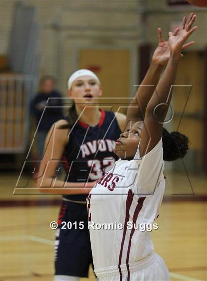 Thumbnail 2 in Windsor vs. Avon photogallery.