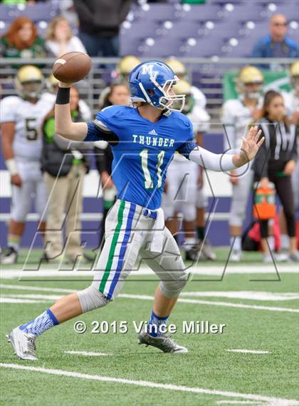 Thumbnail 2 in Mountain View vs. Auburn (Emerald City Clasic) photogallery.