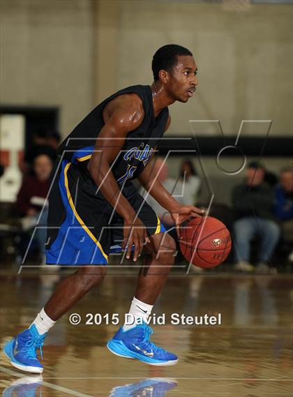 Thumbnail 3 in Newark Memorial vs. Kennedy (Father Kelly Tribute) photogallery.