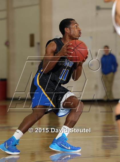 Thumbnail 1 in Newark Memorial vs. Kennedy (Father Kelly Tribute) photogallery.