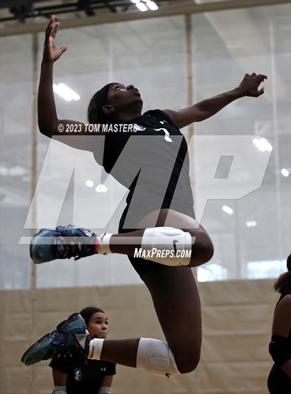 Thumbnail 3 in Ardrey Kell vs Cannon (Scrimmage) photogallery.