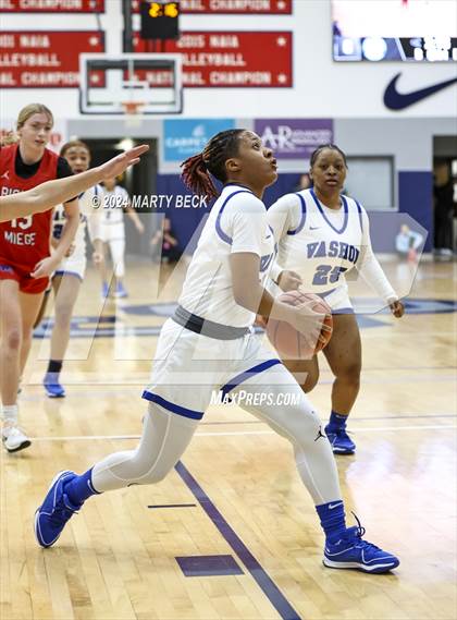 Thumbnail 2 in Bishop Miege vs Vashon (Sophie Cunningham Classic) photogallery.