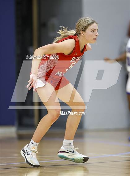 Thumbnail 3 in Bishop Miege vs Vashon (Sophie Cunningham Classic) photogallery.