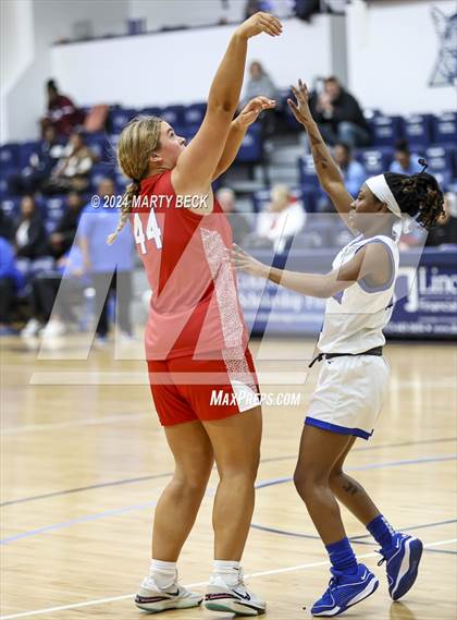 Thumbnail 2 in Bishop Miege vs Vashon (Sophie Cunningham Classic) photogallery.