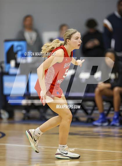 Thumbnail 1 in Bishop Miege vs Vashon (Sophie Cunningham Classic) photogallery.