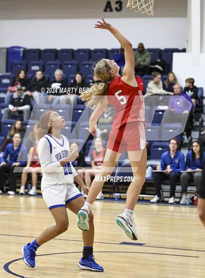 Thumbnail 2 in Bishop Miege vs Vashon (Sophie Cunningham Classic) photogallery.