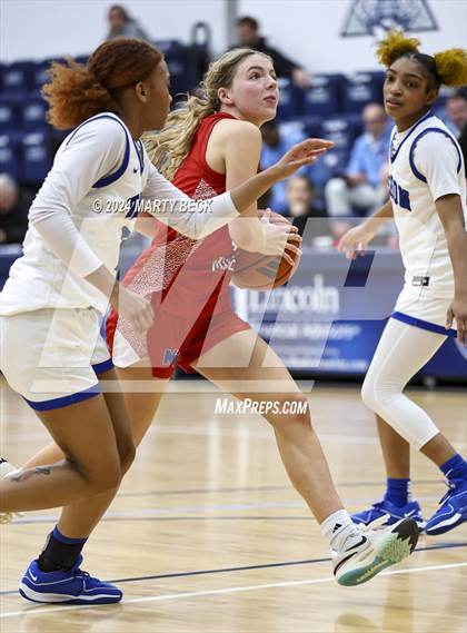 Thumbnail 3 in Bishop Miege vs Vashon (Sophie Cunningham Classic) photogallery.