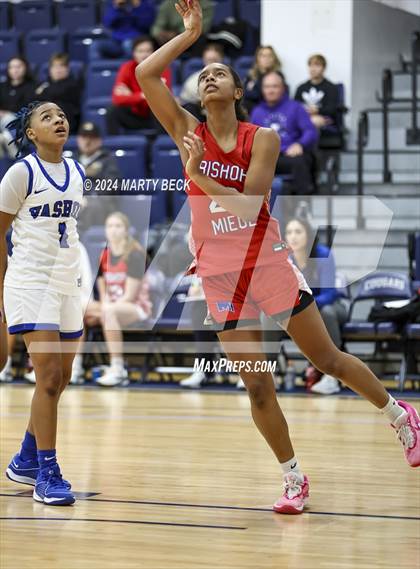 Thumbnail 1 in Bishop Miege vs Vashon (Sophie Cunningham Classic) photogallery.