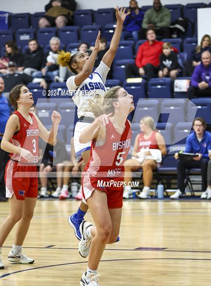 Thumbnail 1 in Bishop Miege vs Vashon (Sophie Cunningham Classic) photogallery.