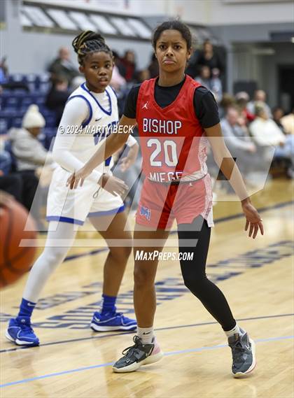 Thumbnail 2 in Bishop Miege vs Vashon (Sophie Cunningham Classic) photogallery.