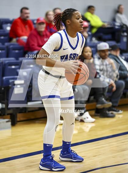Thumbnail 2 in Bishop Miege vs Vashon (Sophie Cunningham Classic) photogallery.