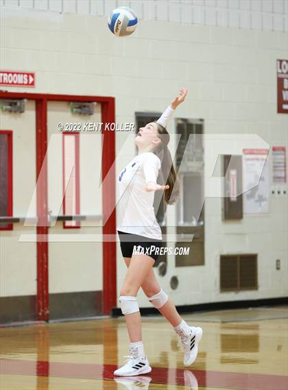 Thumbnail 1 in St. Clair vs Rochester (Chippewa Valley Tournament) photogallery.