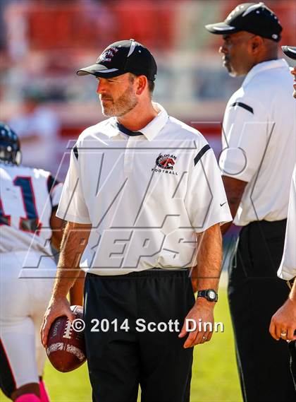 Thumbnail 1 in James Logan vs. De La Salle @ Levi's Stadium photogallery.