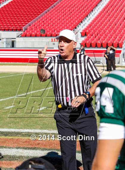 Thumbnail 1 in James Logan vs. De La Salle @ Levi's Stadium photogallery.