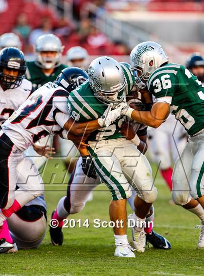 Thumbnail 1 in James Logan vs. De La Salle @ Levi's Stadium photogallery.