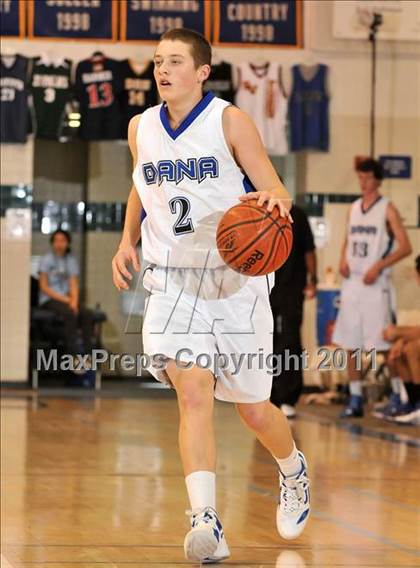 Thumbnail 1 in Dana Hills vs. Thousand Oaks (MaxPreps Holiday Classic) photogallery.