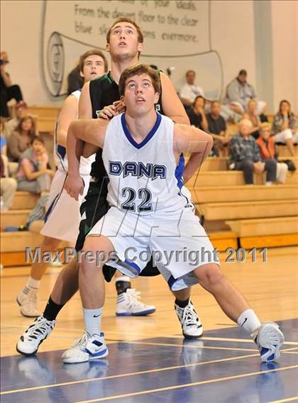 Thumbnail 1 in Dana Hills vs. Thousand Oaks (MaxPreps Holiday Classic) photogallery.
