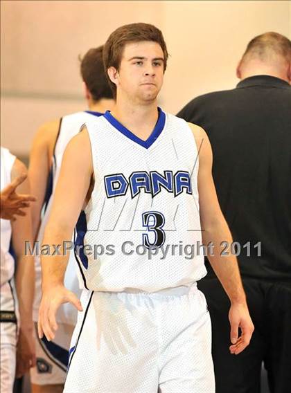 Thumbnail 1 in Dana Hills vs. Thousand Oaks (MaxPreps Holiday Classic) photogallery.