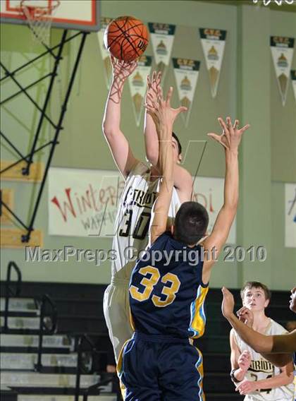 Thumbnail 2 in River City vs. Pioneer (Ram Jam Winter Classic) photogallery.